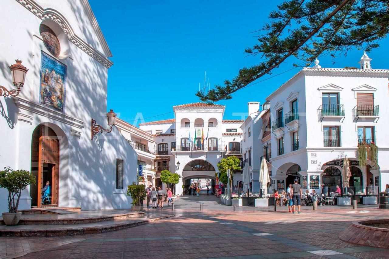 Ferienwohnung Spectacular Sea Views From Solana 5 Street, Nerja Exterior foto
